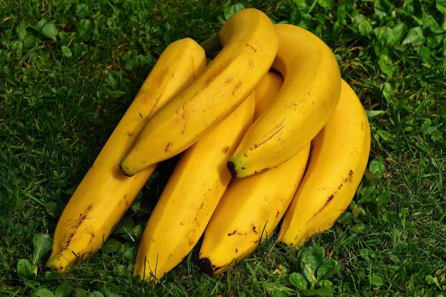 10 Effective Foods to Cure Constipation